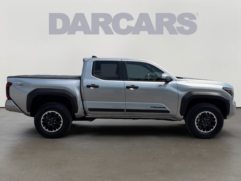 Used 2024 Toyota Tacoma TRD Off-Road w/ TRD Off Road Upgrade Package AWD/4WD image 8