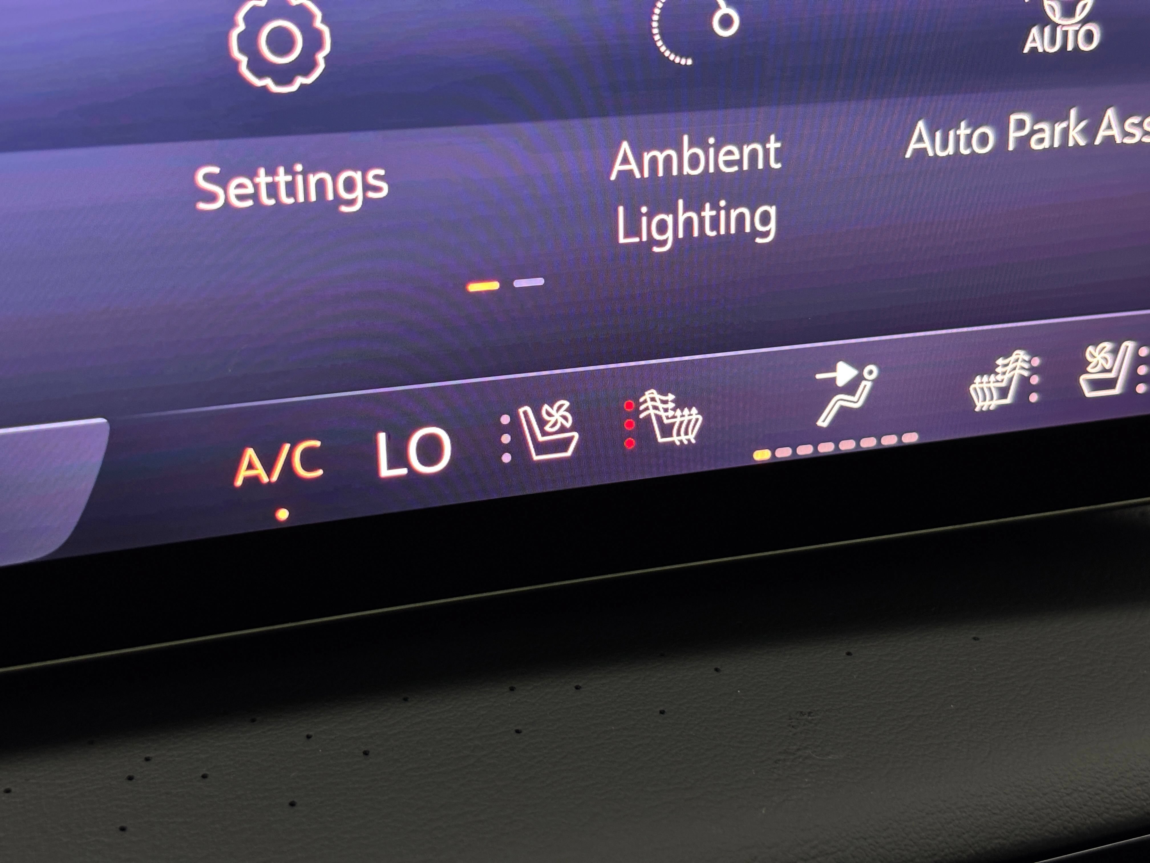 New 2027 Buick Enclave Avenir w/ LPO, Floor Liner Package AWD/4WD image 7