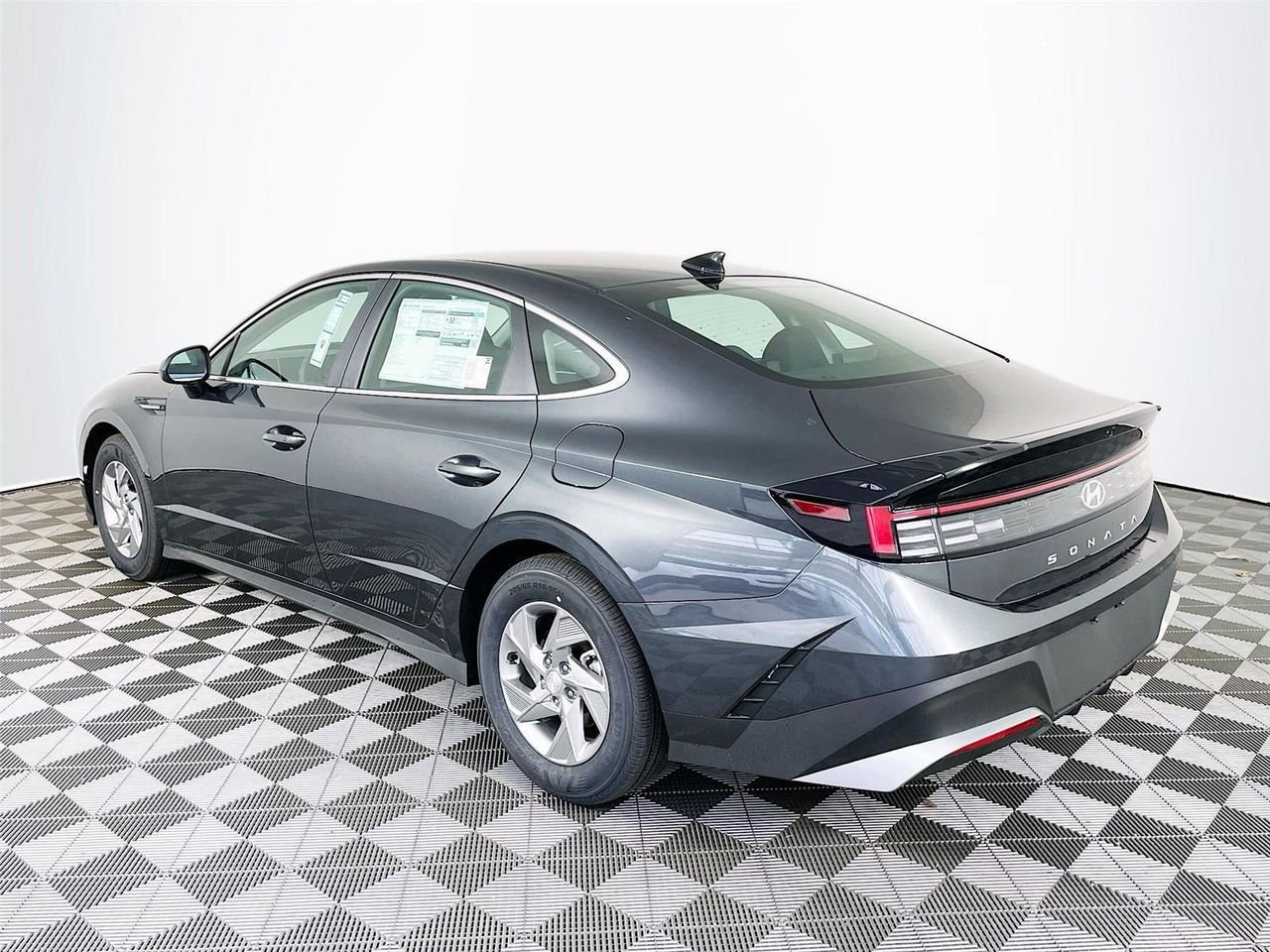 New 2026 Hyundai Sonata SE FWD image 6