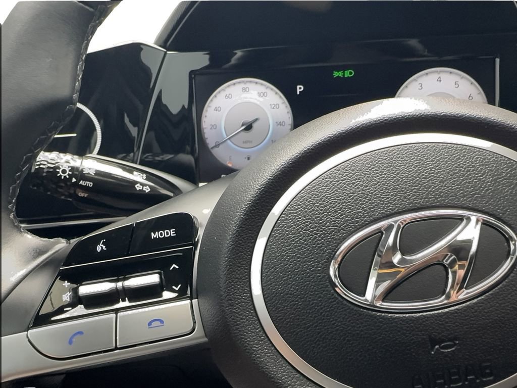 Used 2022 Hyundai Elantra SEL w/ Convenience + Premium Package FWD image 39