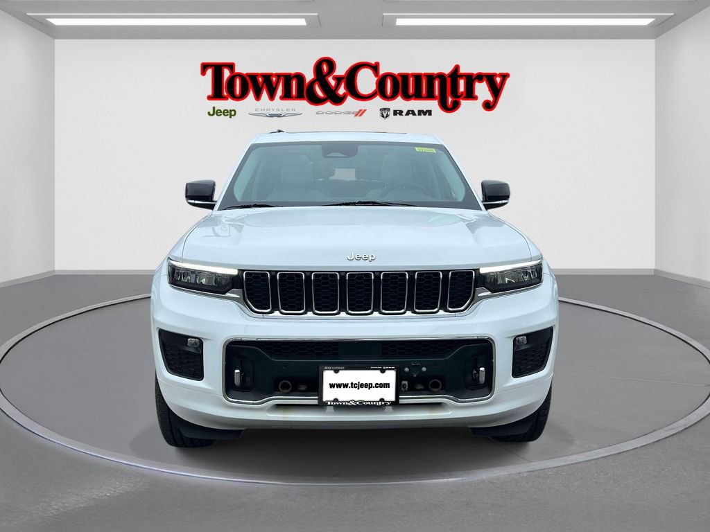 Certified 2023 Jeep Grand Cherokee L Overland w/ Luxury Tech Group IV AWD/4WD image 3