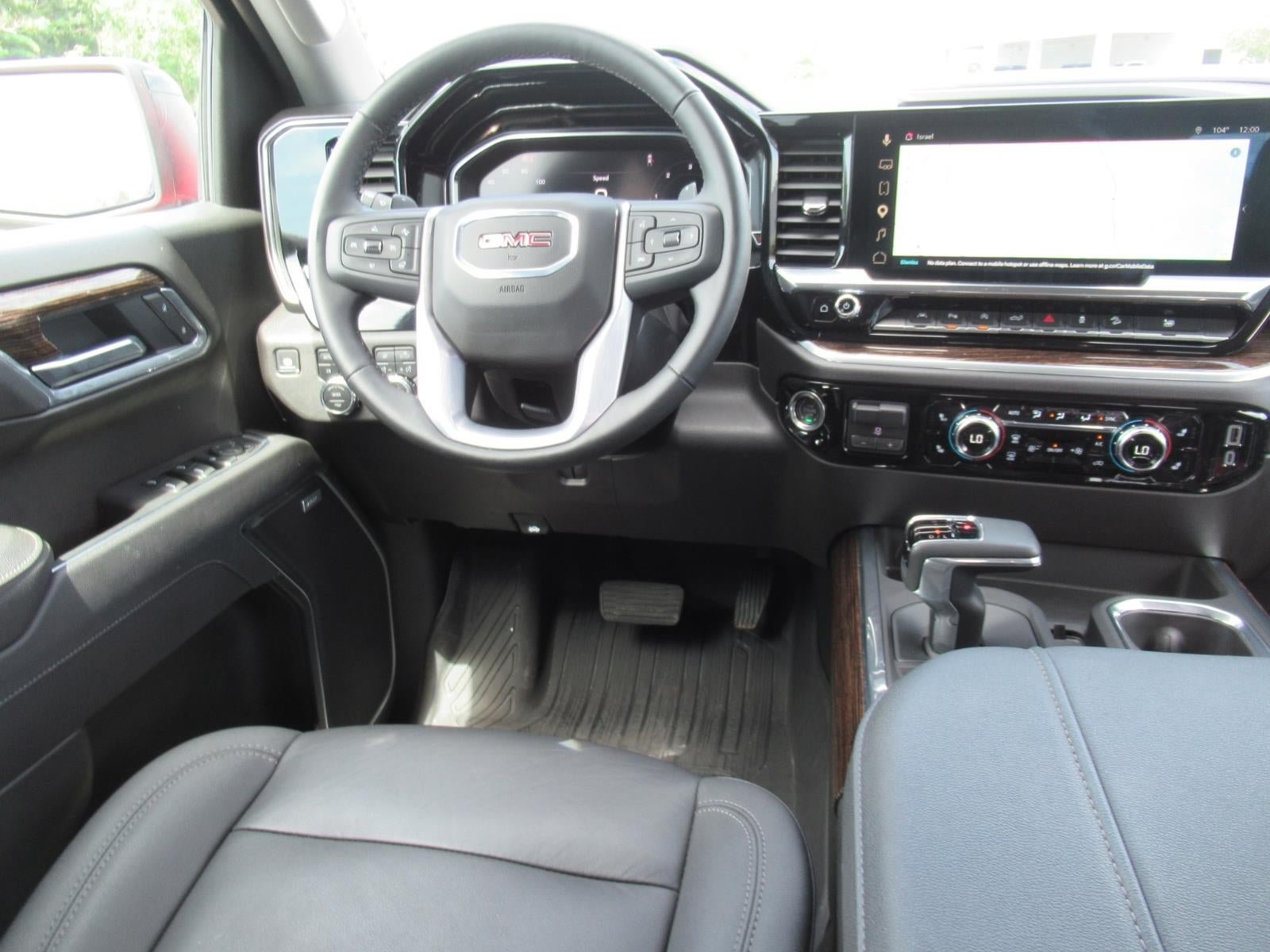 Used 2025 GMC Sierra 1500 Elevation w/ Elevation Premium Package AWD/4WD image 13