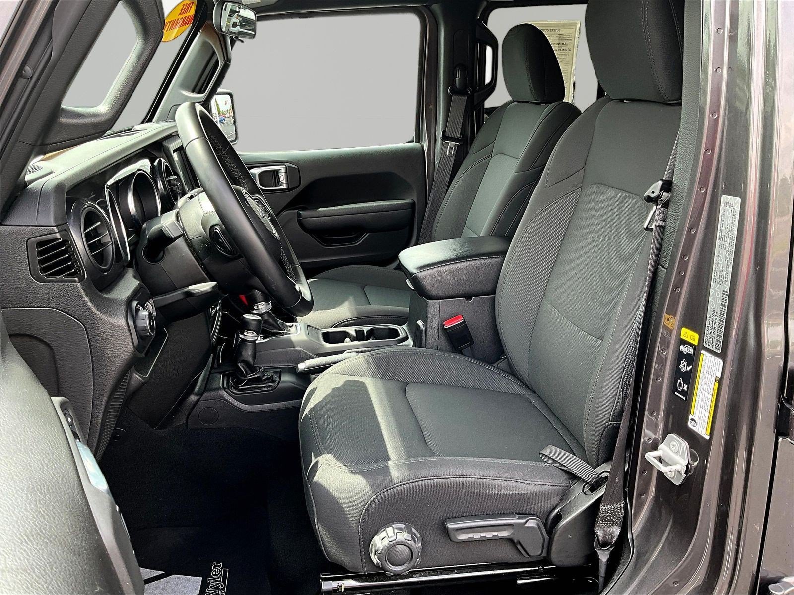 Used 2022 Jeep Wrangler Unlimited Sport AWD/4WD image 20