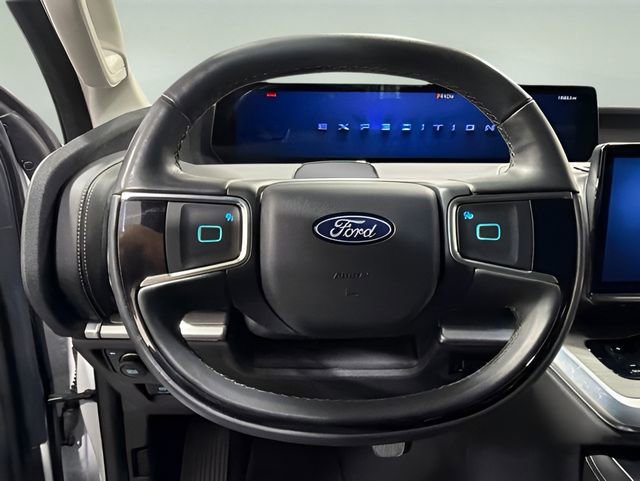 Used 2025 Ford Expedition Max Platinum AWD/4WD image 20