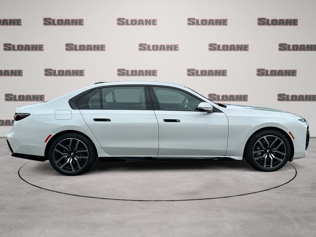 Used 2025 BMW 740i xDrive AWD/4WD image 6