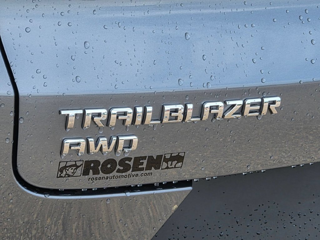 Used 2022 Chevrolet TrailBlazer LT w/ Convenience Package AWD/4WD image 10