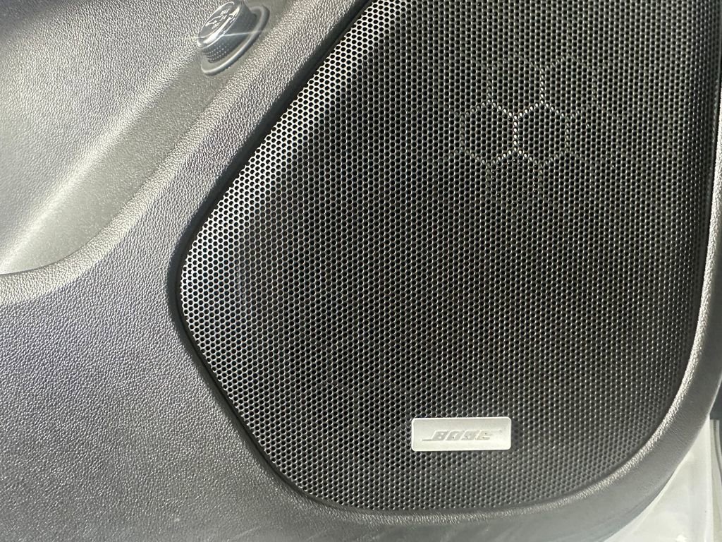 Used 2021 GMC Acadia Denali AWD/4WD image 25