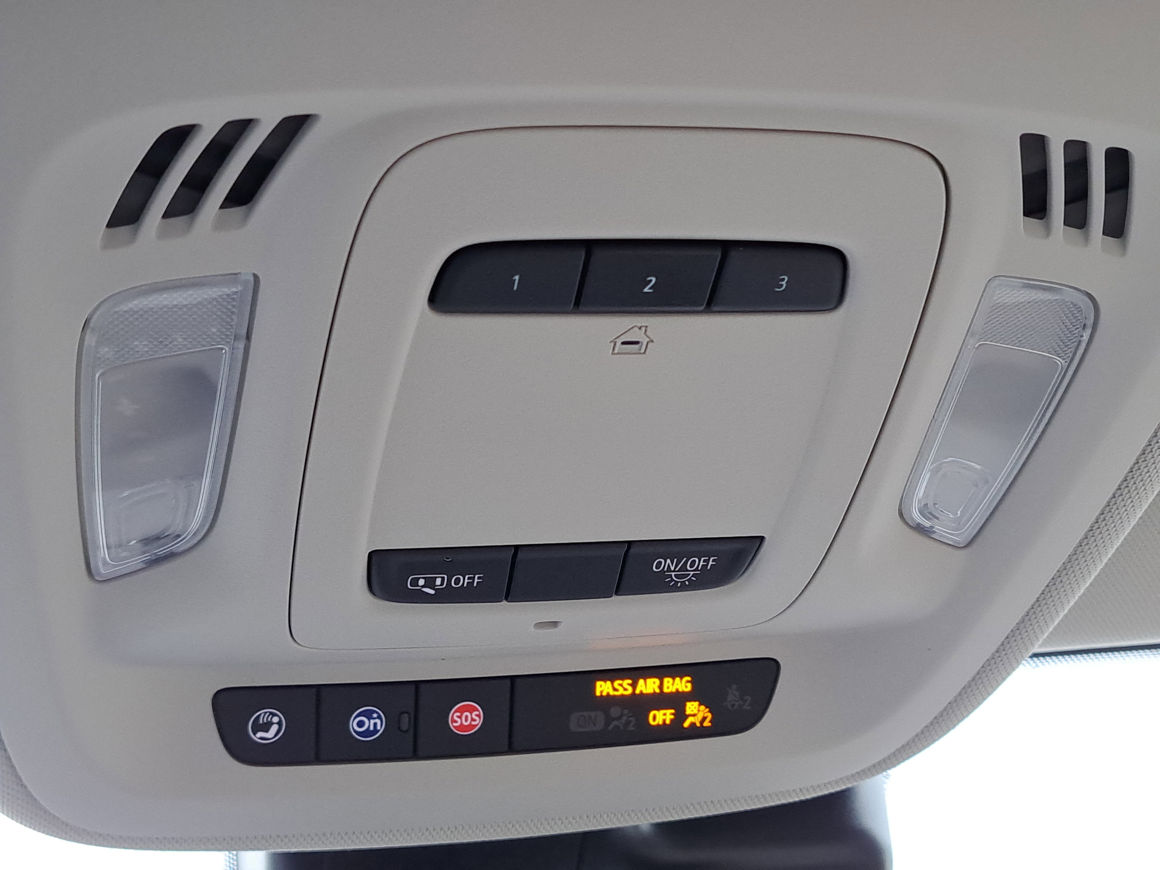 Used 2022 Buick Envision Essence w/ Technology Package I image 26