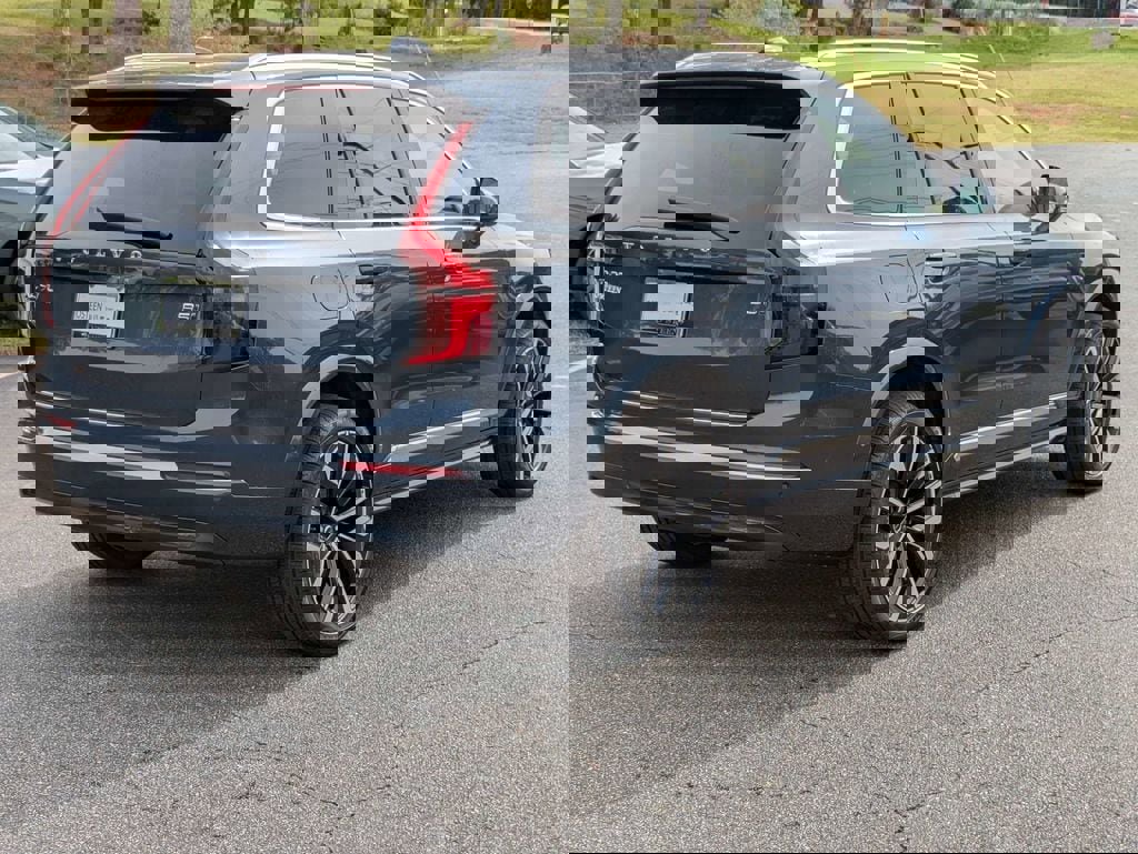 Used 2026 Volvo XC90 B6 Plus w/ Protection Package Premier AWD/4WD image 6