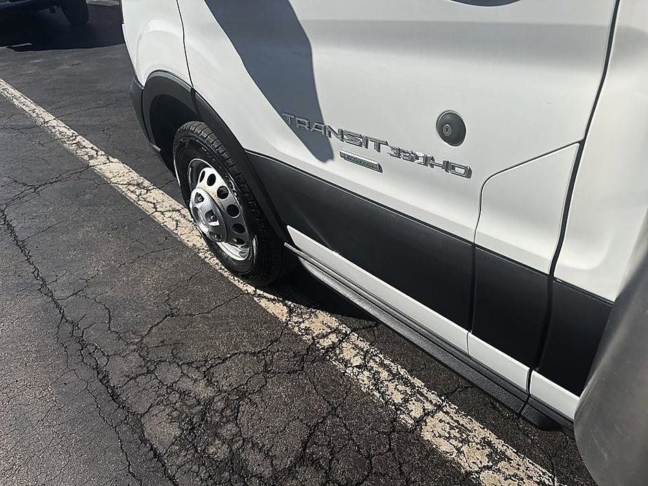 Used 2023 Ford Transit 350 Low Roof DRW RWD image 9