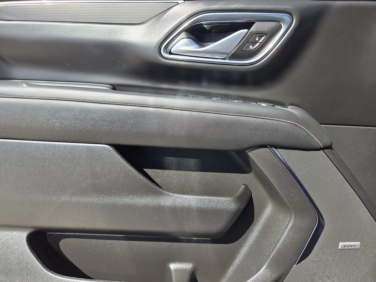 Used 2023 GMC Yukon XL AT4 w/ Technology Package image 26