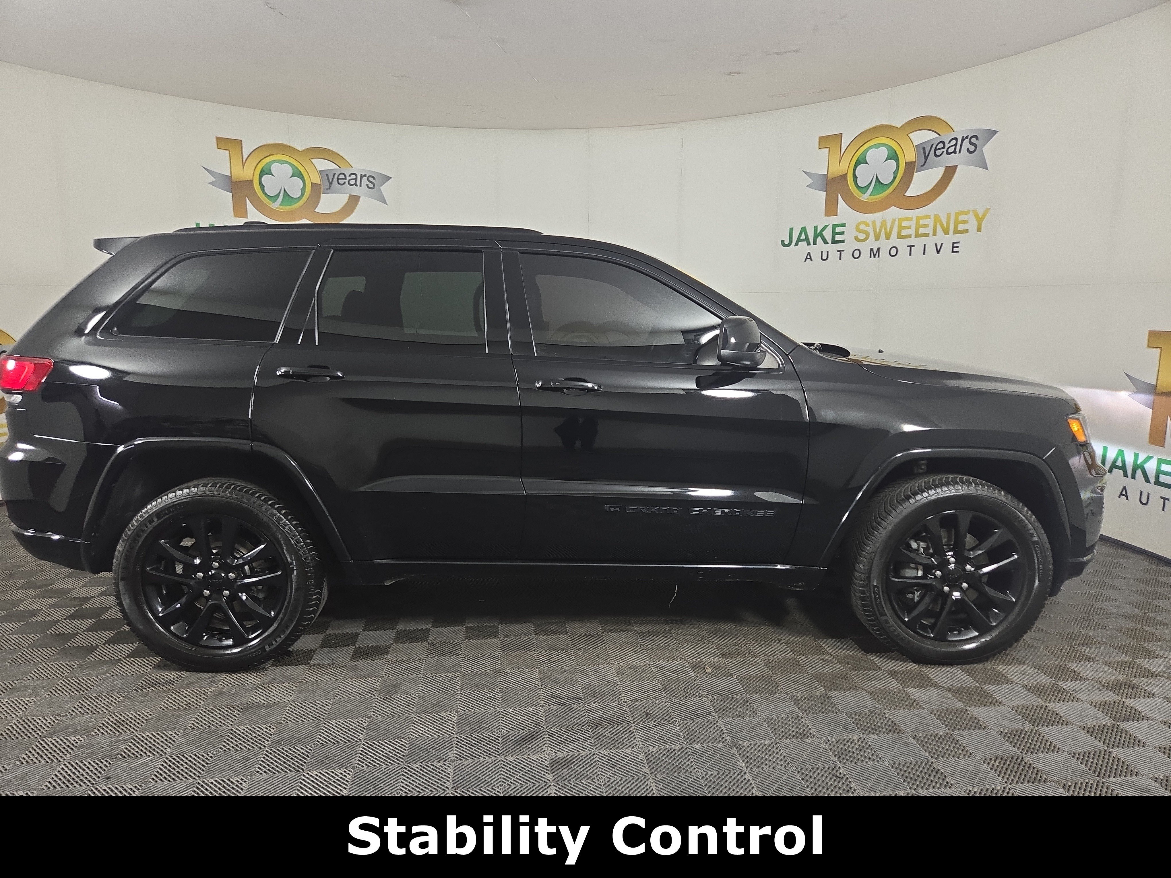 Used 2022 Jeep Grand Cherokee Laredo X AWD/4WD image 10