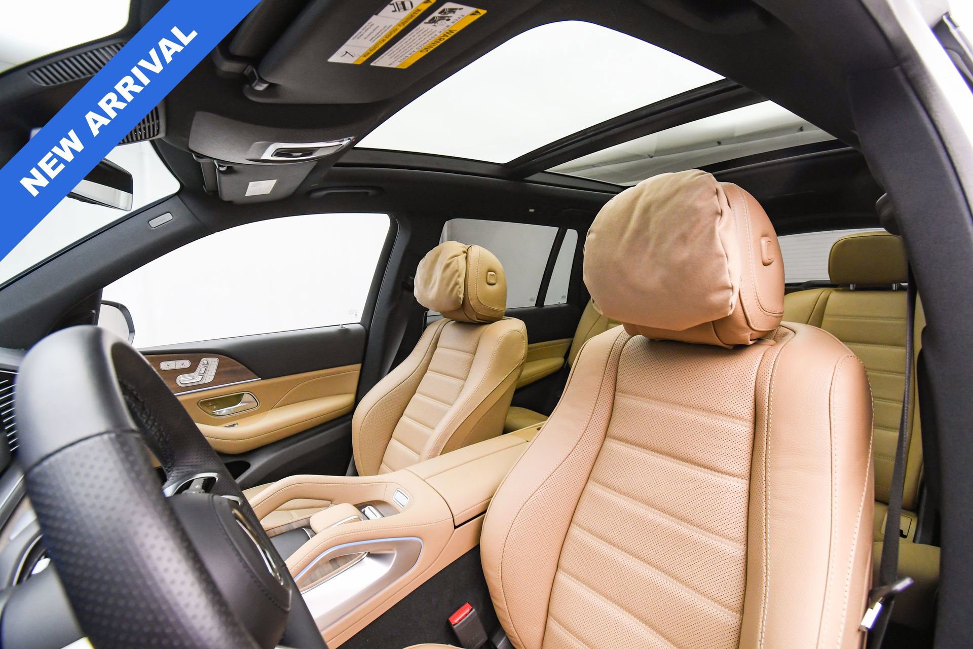 Used 2025 Mercedes-Benz GLS 450 4MATIC image 54