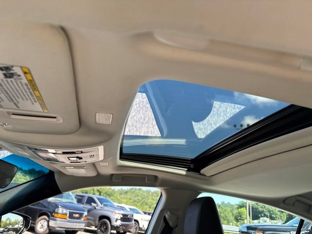 Used 2024 Lexus ES 300h w/ Premium Package FWD image 12
