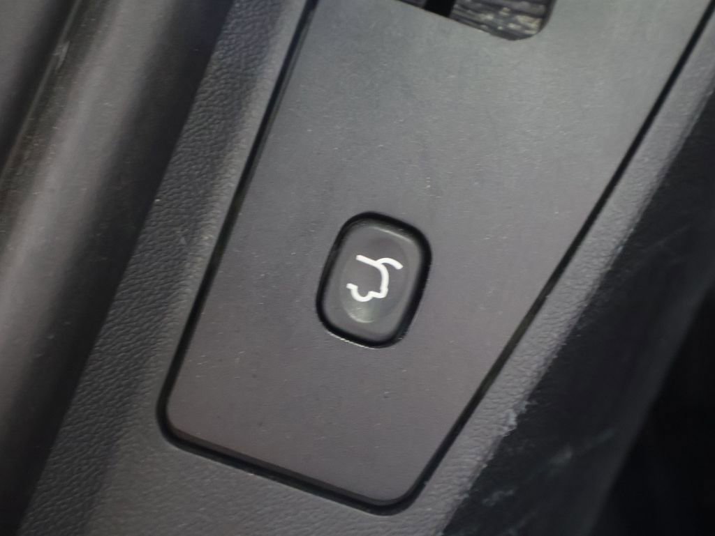 Used 2017 Dodge Grand Caravan GT image 19