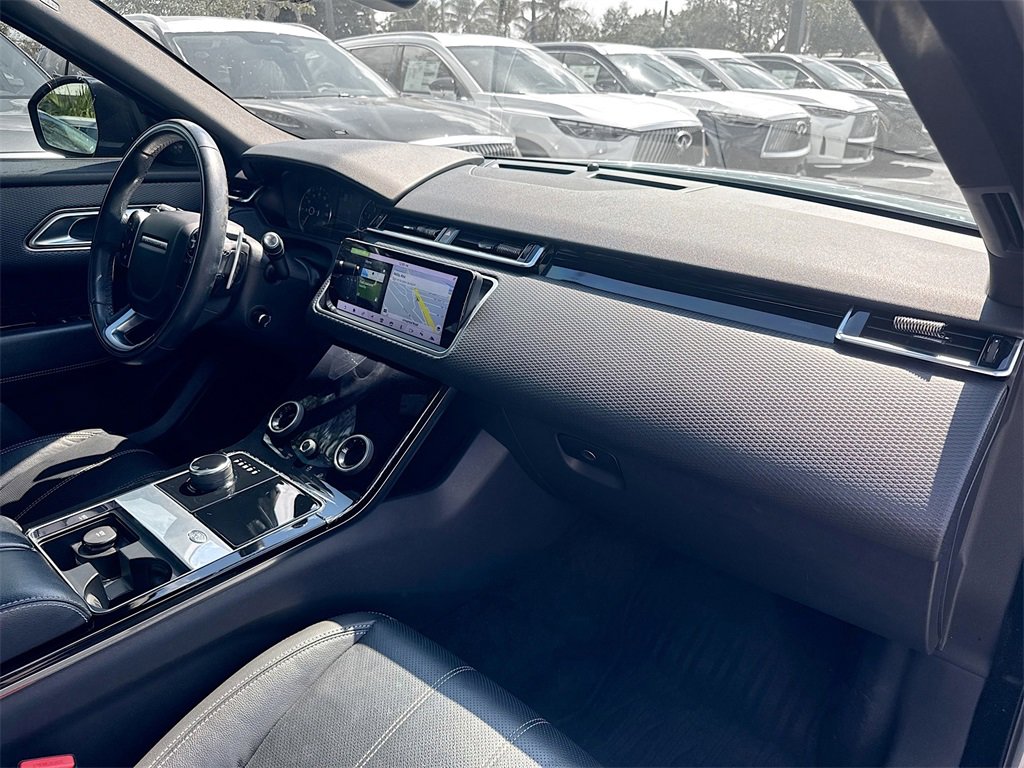Used 2020 Land Rover Range Rover Velar R-Dynamic S image 31