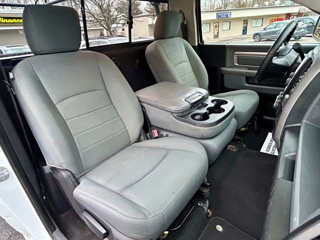 Used 2016 RAM 2500 Tradesman w/ Chrome Appearance Group AWD/4WD image 14