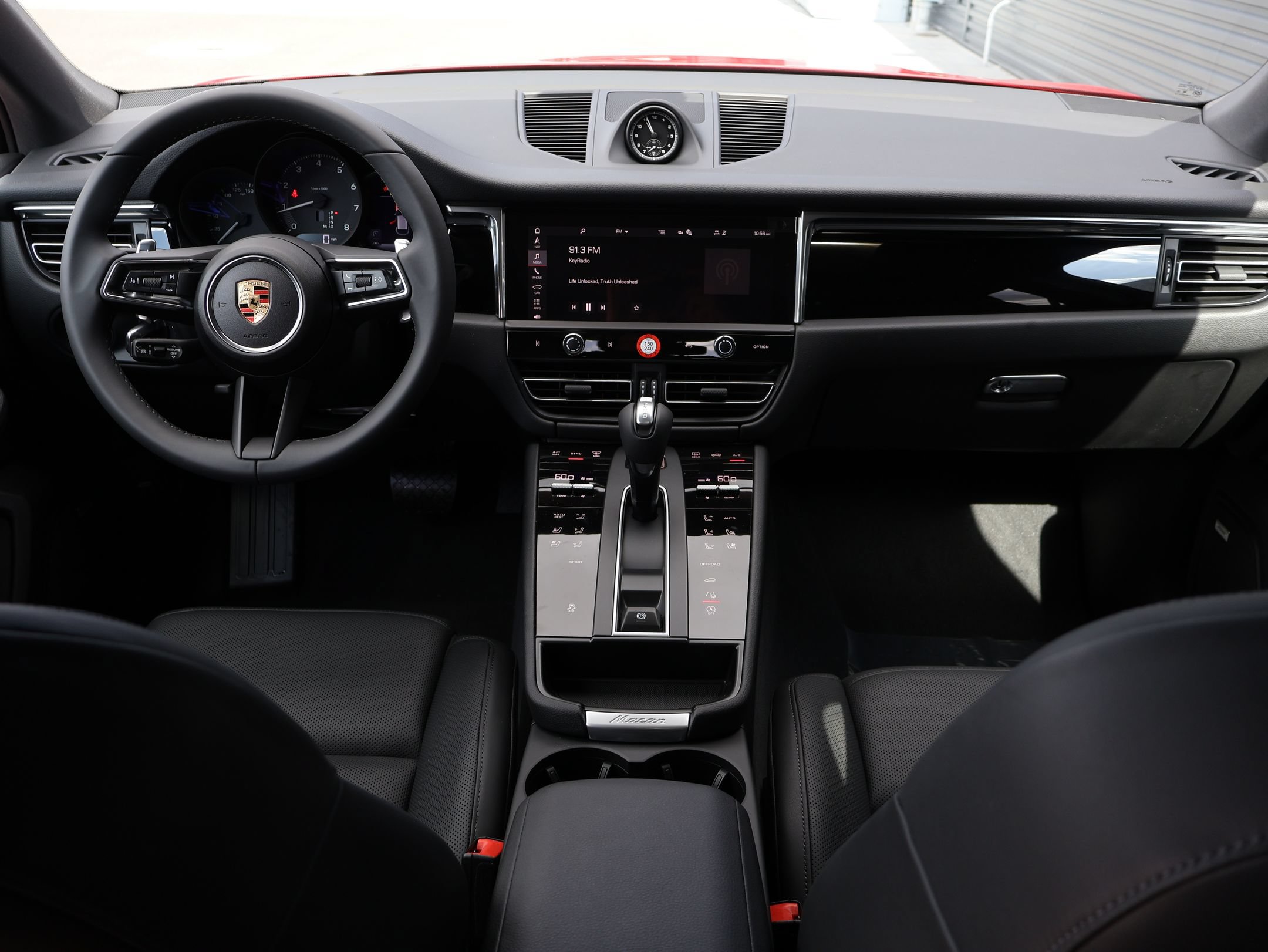 New 2026 Porsche Macan AWD/4WD image 27