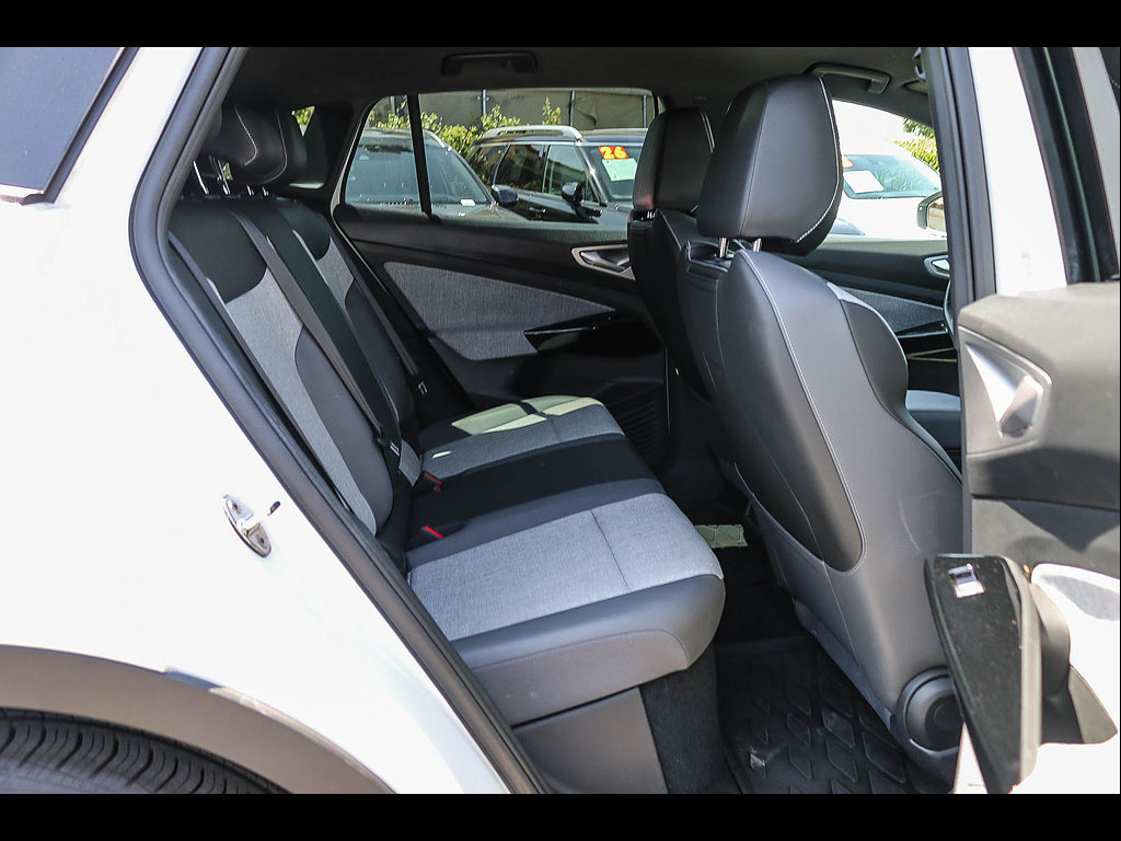 Used 2023 Volkswagen ID.4 Pro RWD image 21