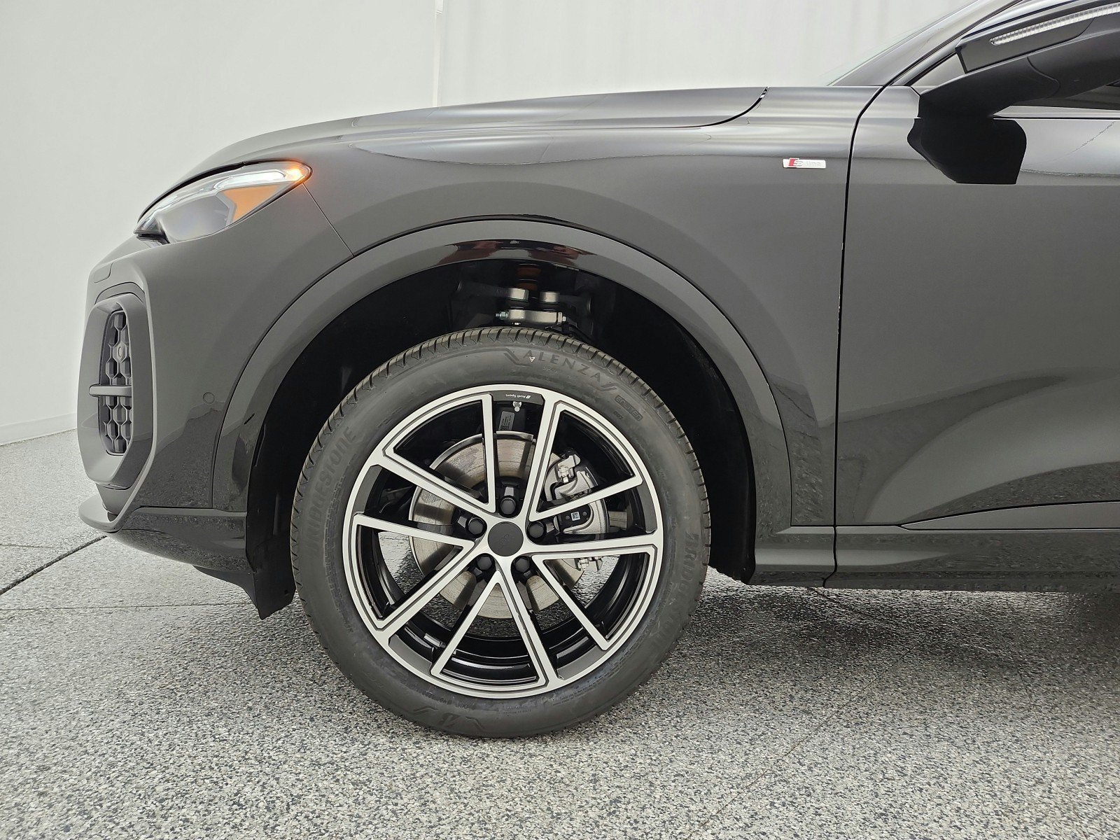 New 2026 Audi Q5 Premium Plus AWD/4WD image 13
