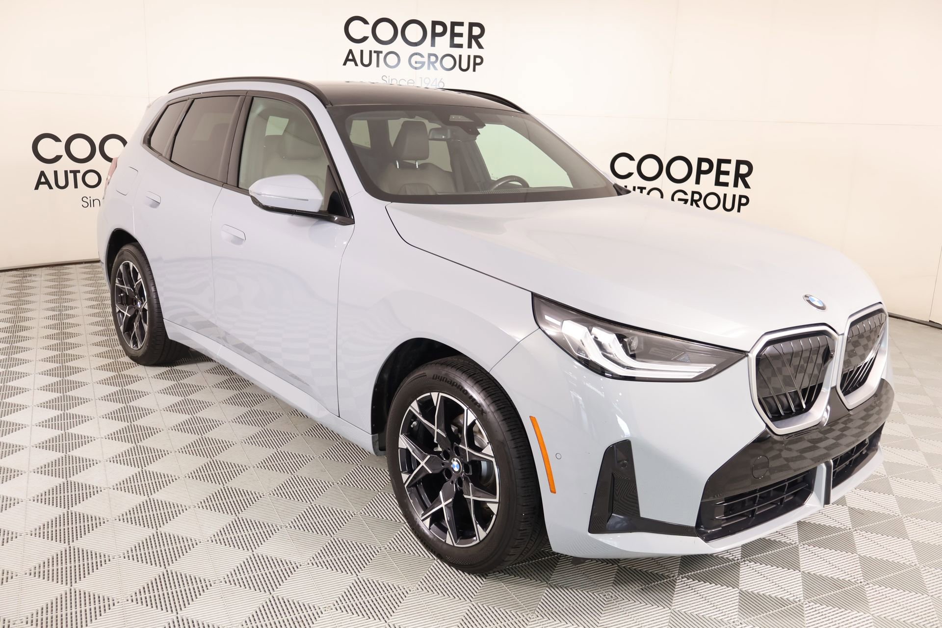 Used 2025 BMW X3 xDrive30i AWD/4WD image 1