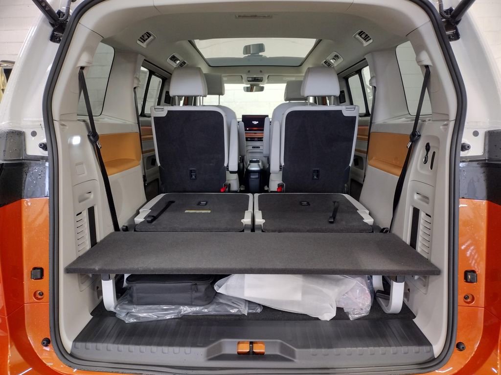 New 2025 Volkswagen ID. Buzz 1st Edition image 19