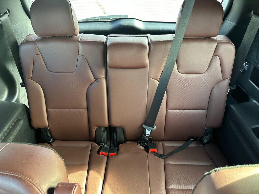 Used 2023 Kia Telluride EX w/ EX Captain's Chair Package image 13