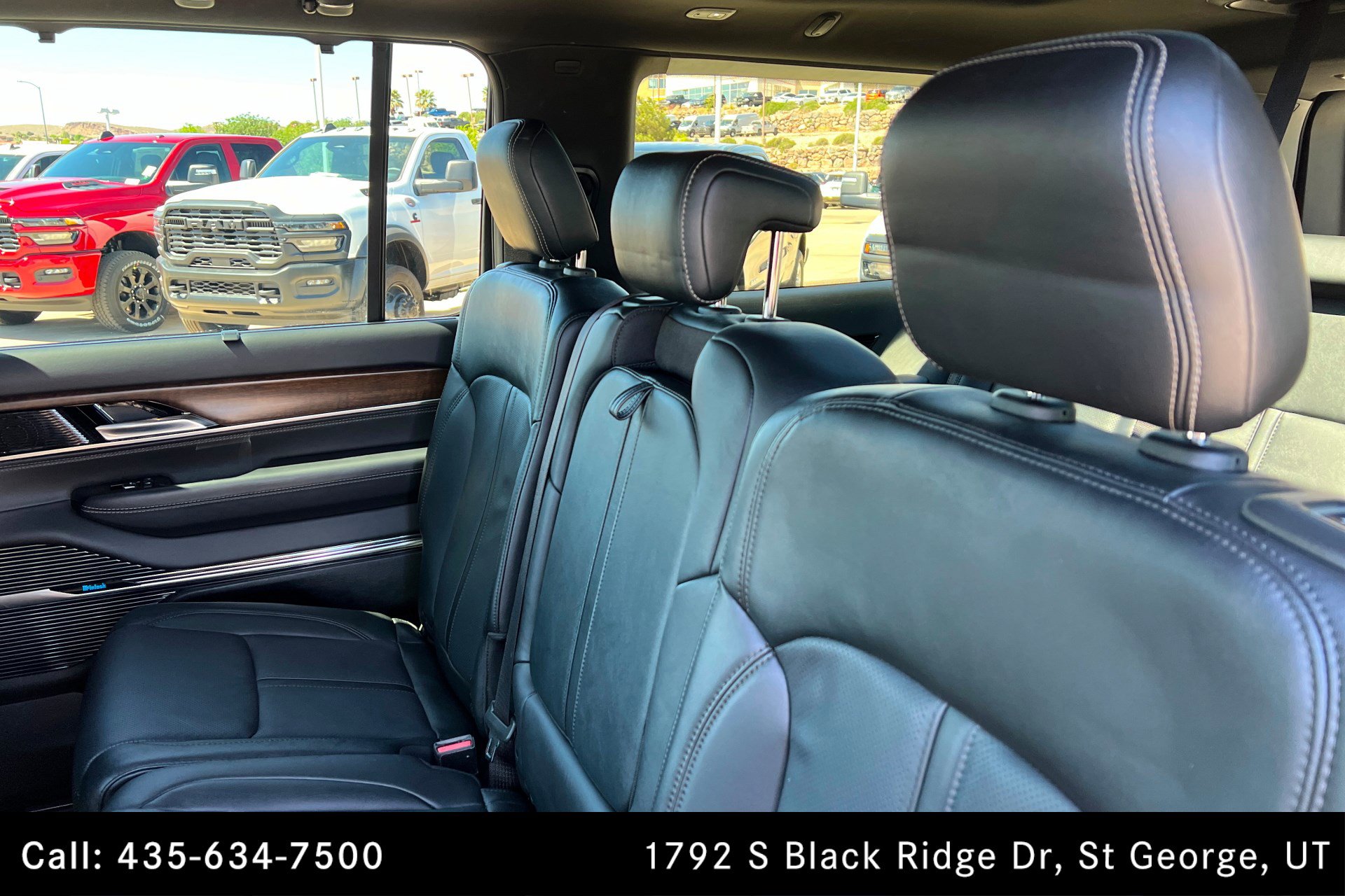 Used 2023 Jeep Grand Wagoneer L 4WD w/ Flexible Seating Group image 20