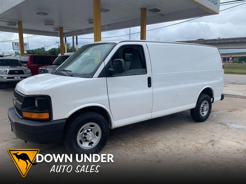 Used 2016 Chevrolet Express 2500 image 1