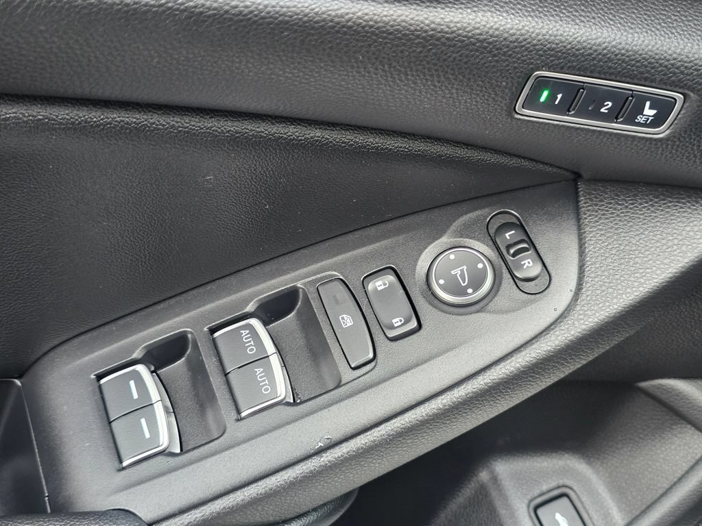 Used 2021 Honda Accord Touring image 19