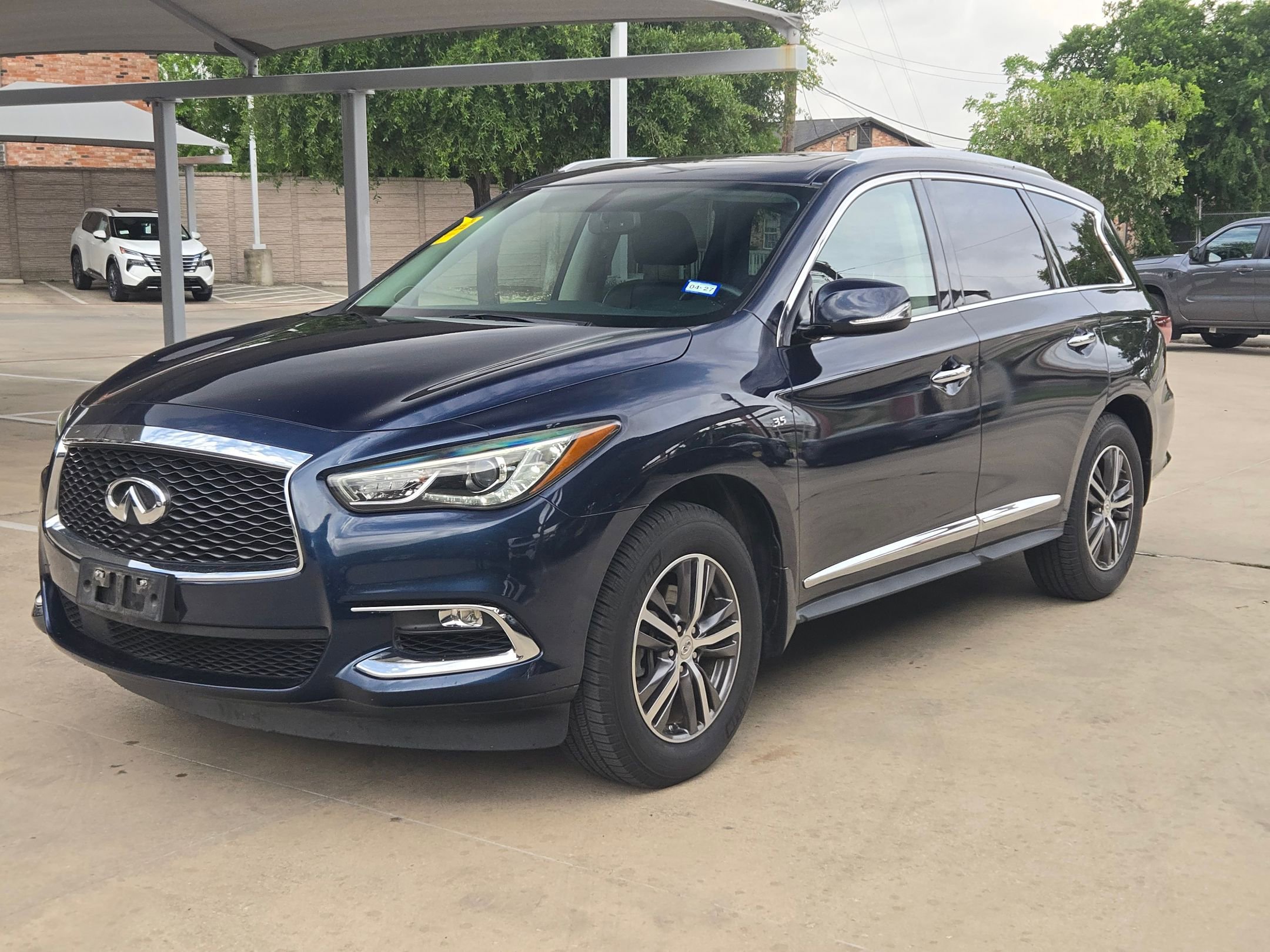 Used 2017 INFINITI QX60 FWD w/ Premium Package image 7