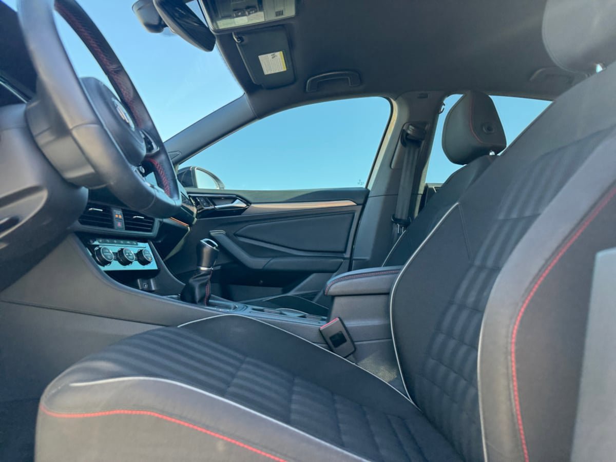 Used 2019 Volkswagen Jetta GLI image 16