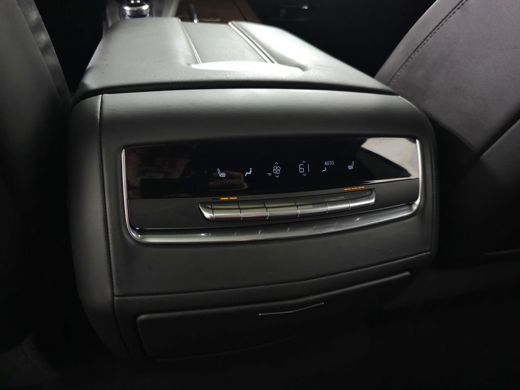 Certified 2024 Cadillac Escalade Sport Platinum w/ LPO, ONYX Package AWD/4WD image 50