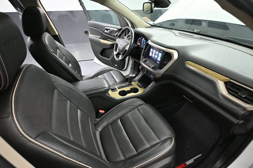 Used 2018 GMC Acadia Denali w/ Technology Package AWD/4WD image 47
