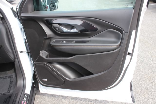 Used 2024 GMC Terrain AT4 w/ Infotainment Package II AWD/4WD image 33