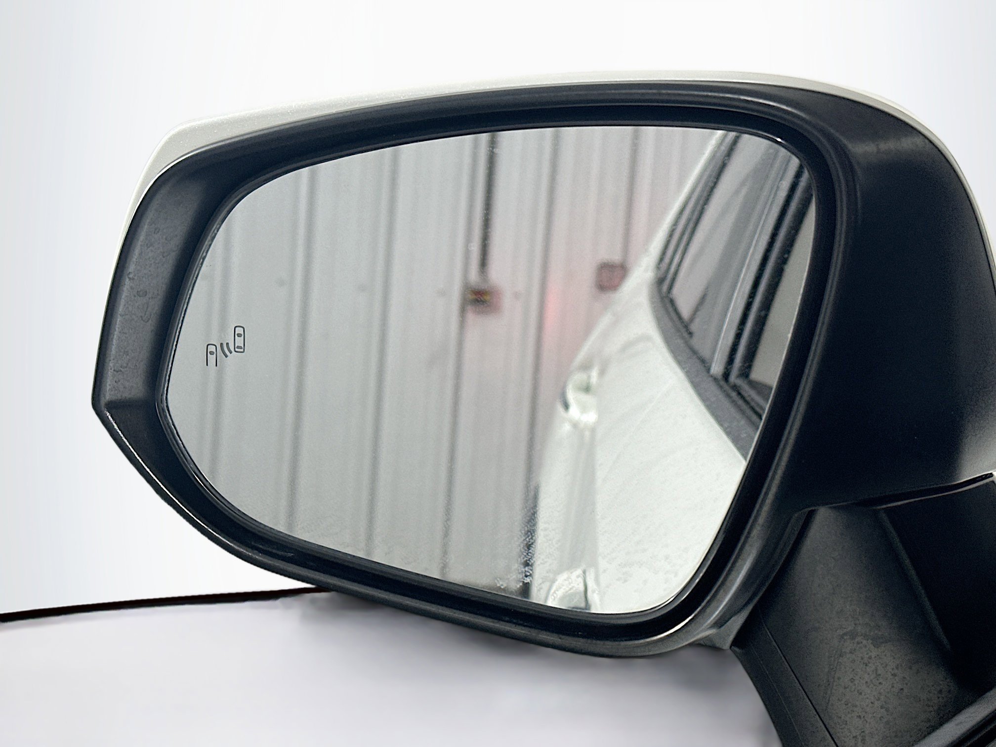 Used 2019 Toyota RAV4 Limited w/ Cold Weather Package FWD image 16