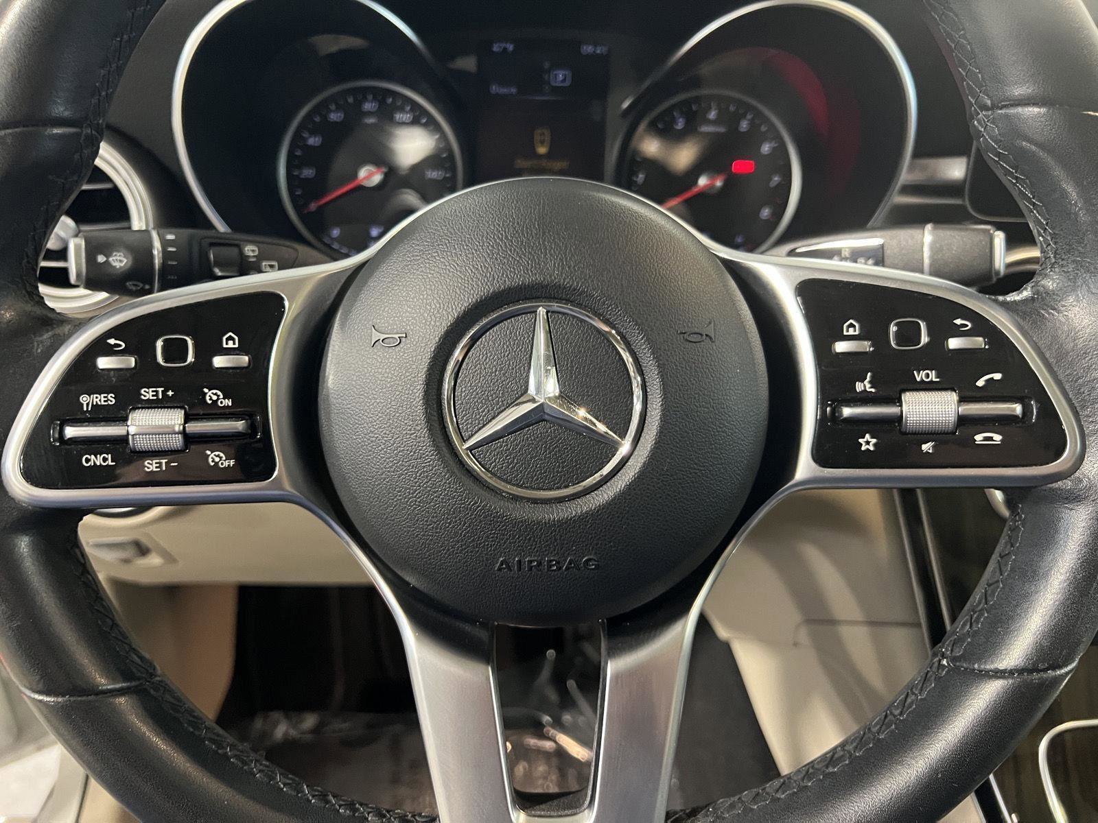 Used 2021 Mercedes-Benz GLC 300 image 21