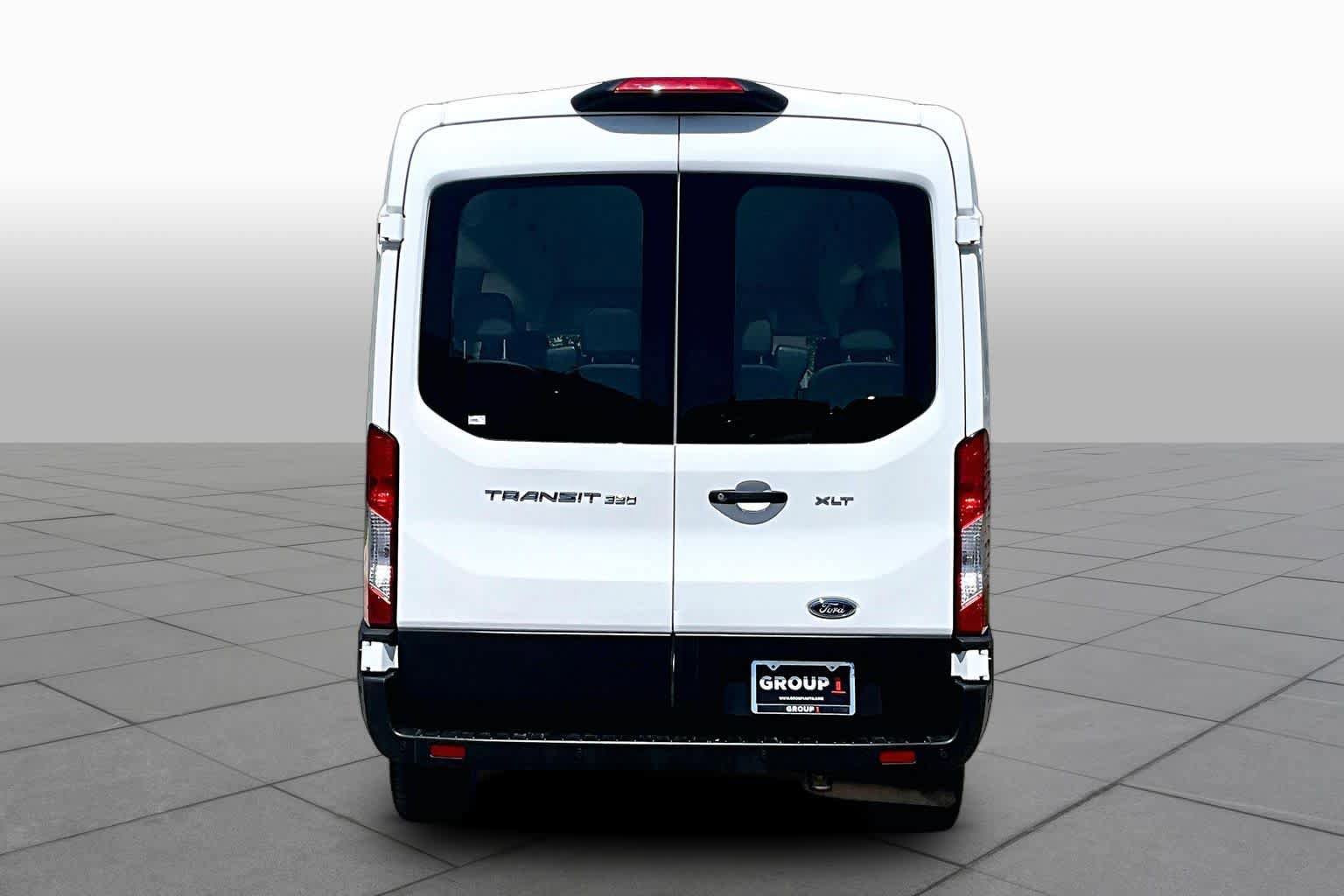 Used 2023 Ford Transit 350 XLT RWD image 5