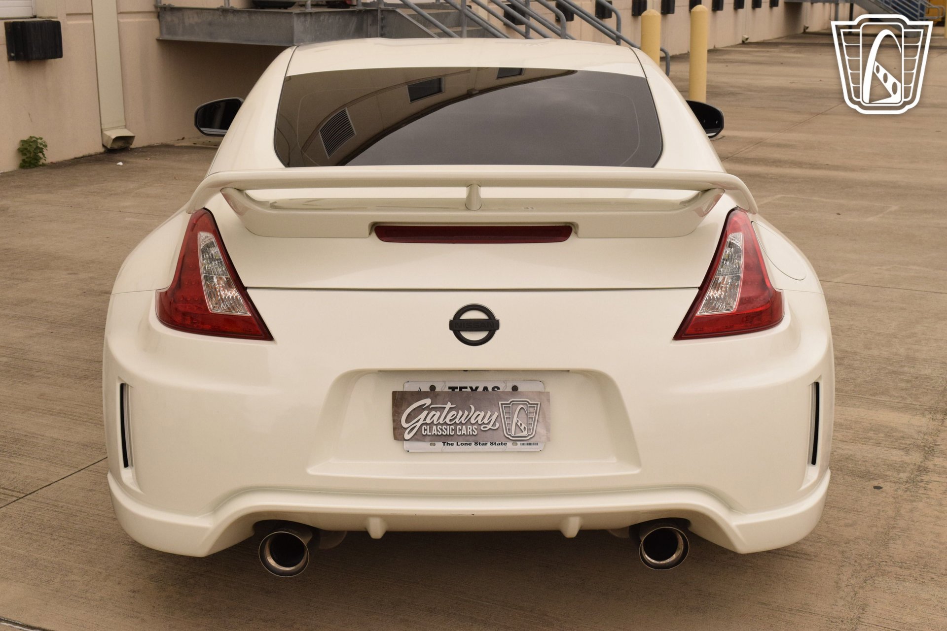 Used 2009 Nissan 370Z NISMO image 9