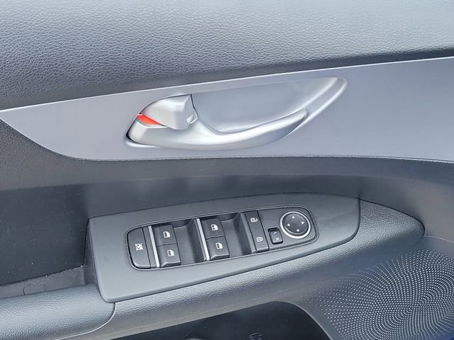 Used 2024 Kia Forte LXS w/ LXS Technology Package image 21