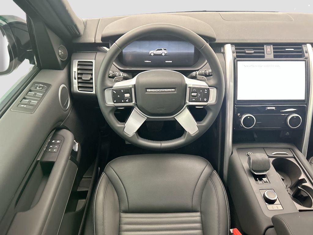 Certified 2025 Land Rover Discovery S AWD/4WD image 10