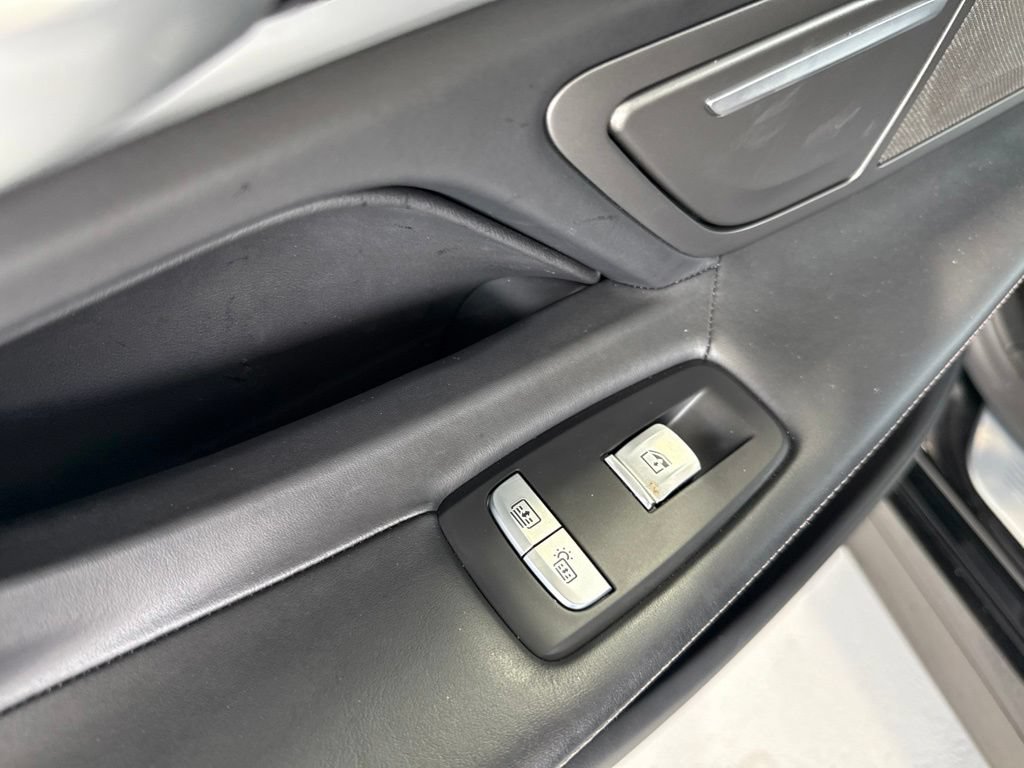 Used 2022 BMW 750i xDrive w/ M Sport Package AWD/4WD image 13
