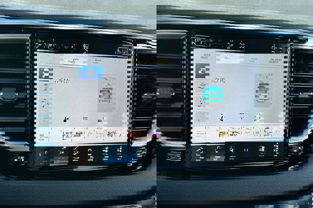 New 2026 Chrysler Voyager LX image 19