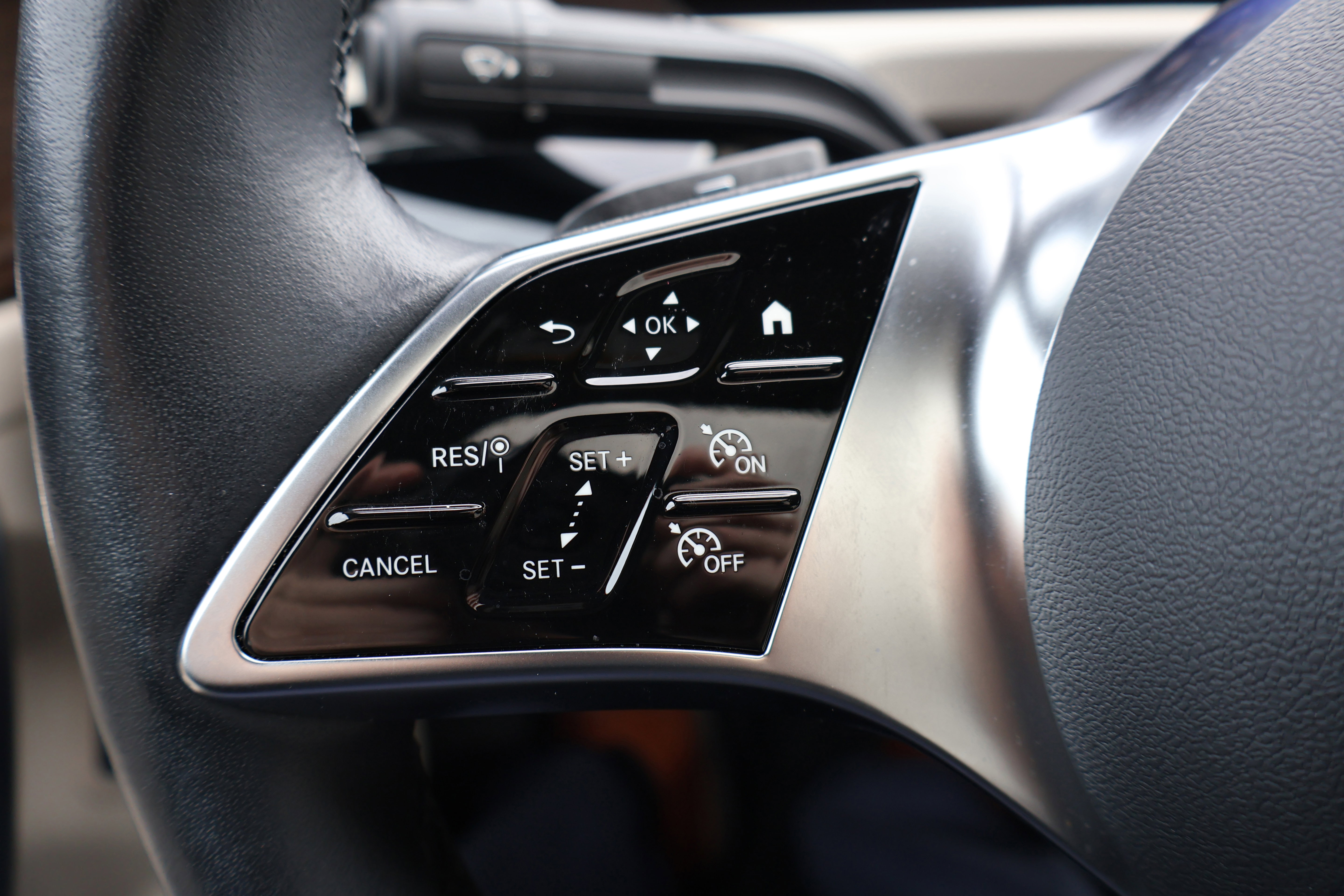 Certified 2025 Mercedes-Benz CLA 250 image 28