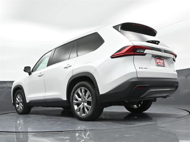 Used 2024 Toyota Grand Highlander Limited image 36