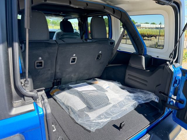 New 2026 Jeep Wrangler Unlimited Rubicon AWD/4WD image 25