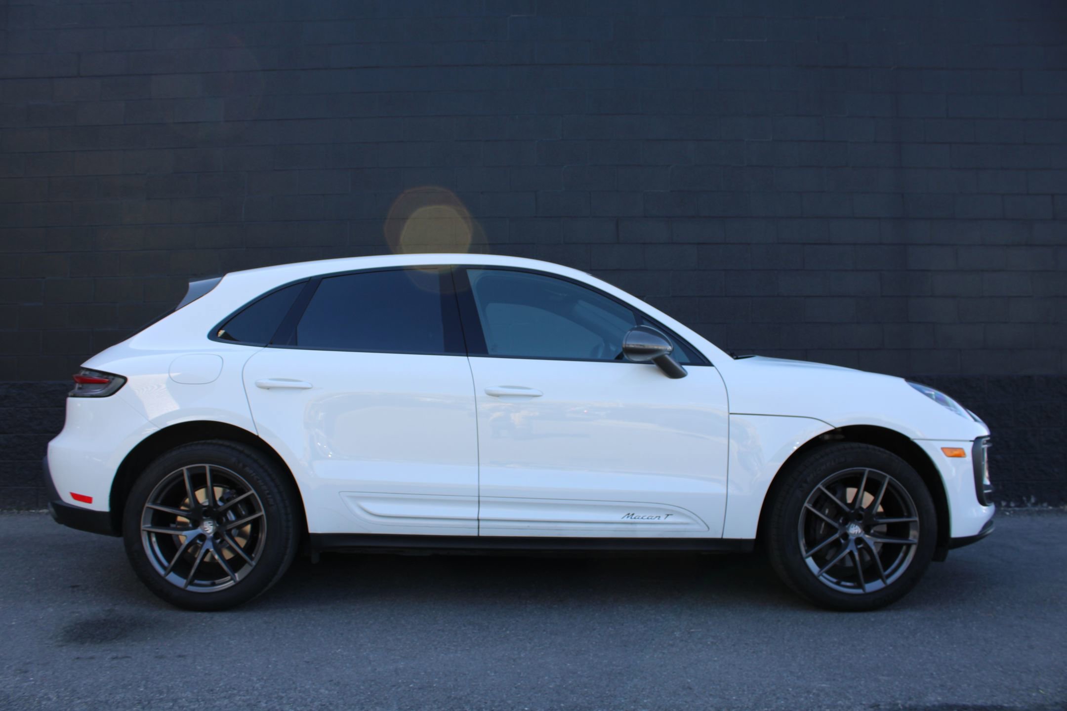 Used 2023 Porsche Macan Turbo image 8