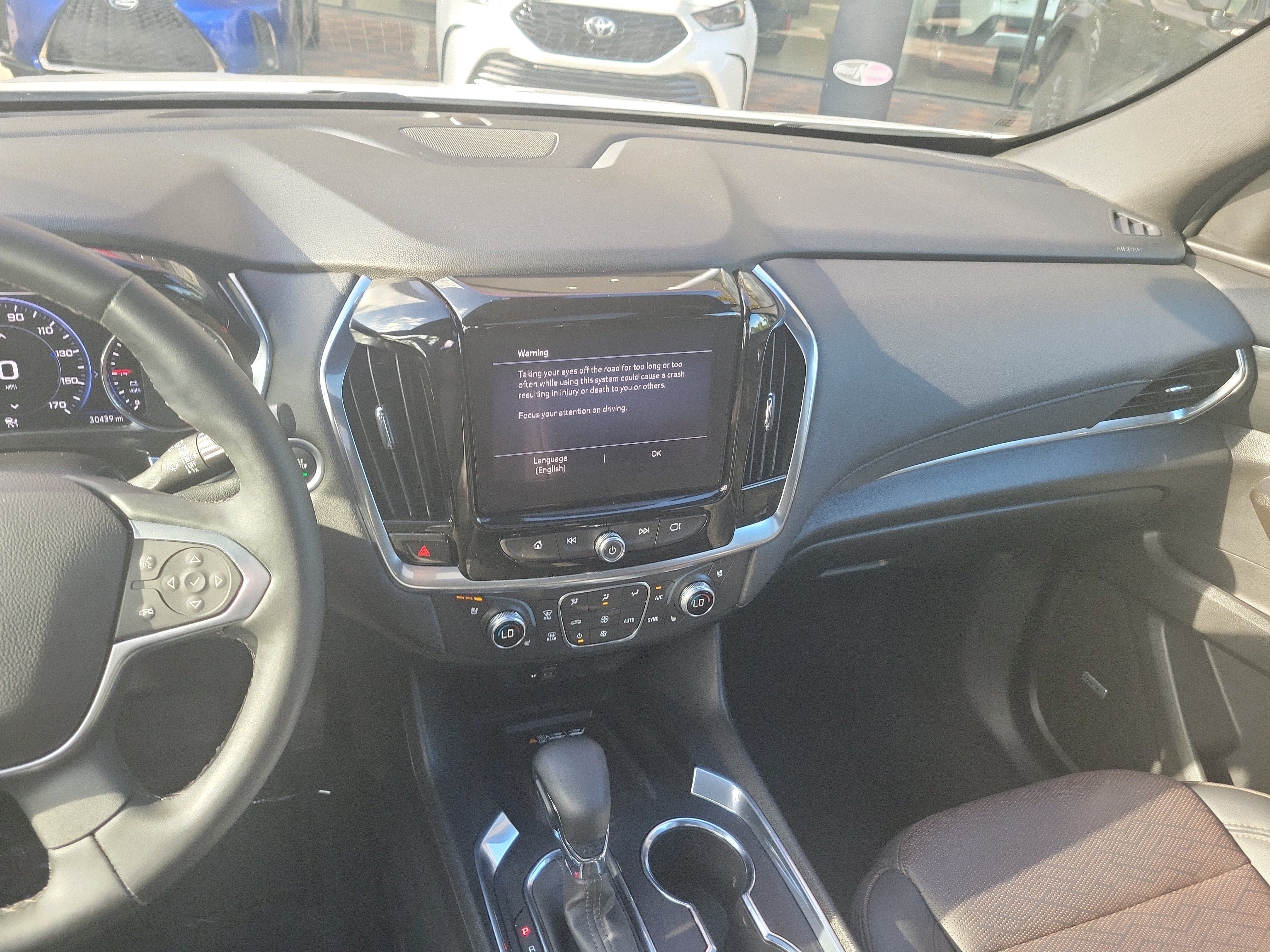 Used 2023 Chevrolet Traverse High Country FWD image 22