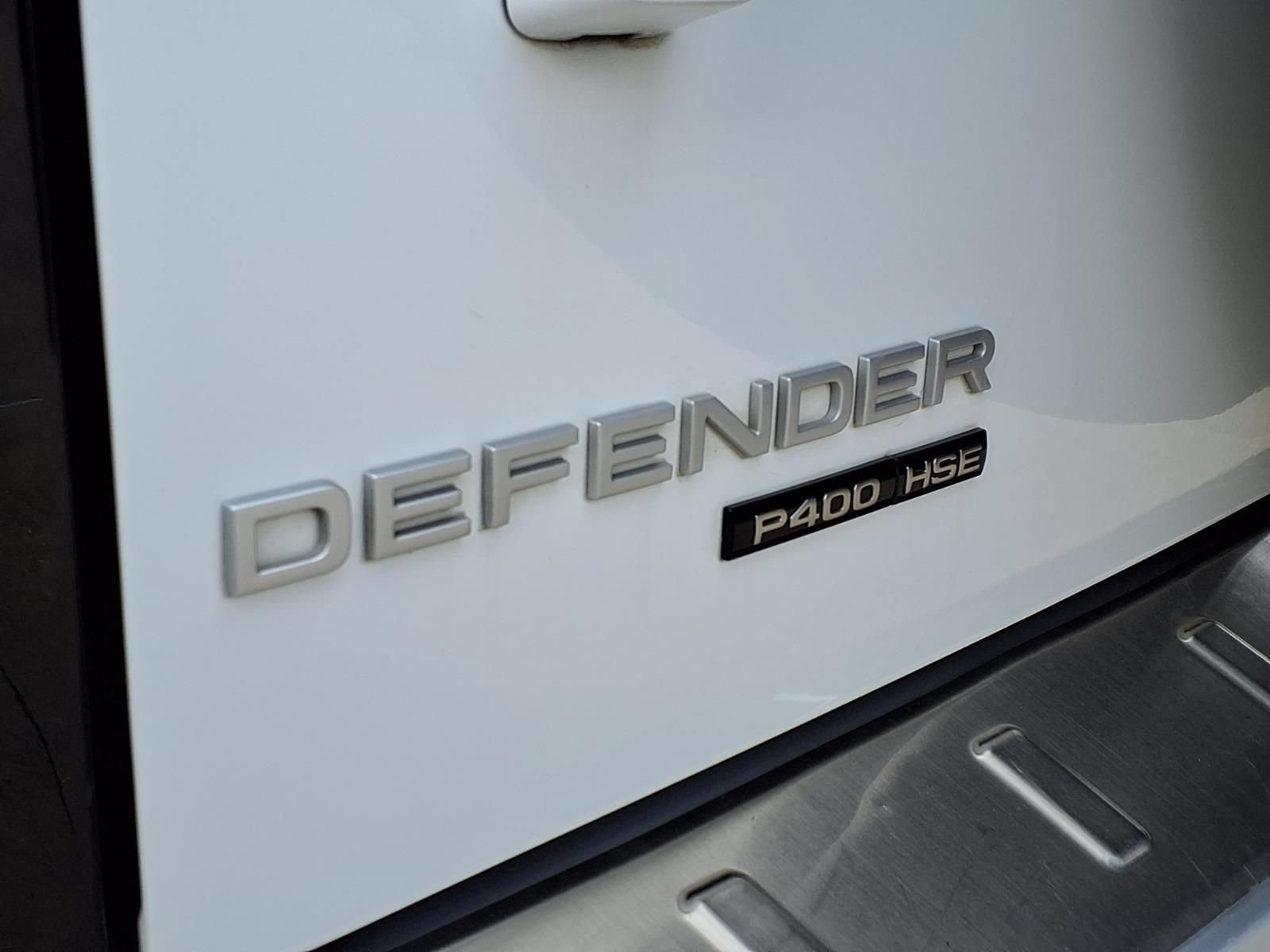 Used 2020 Land Rover Defender 110 HSE AWD/4WD image 10