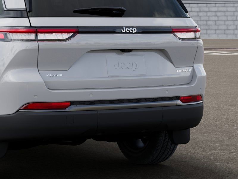 Used 2026 Jeep Grand Cherokee Limited image 13